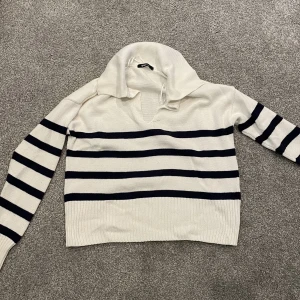 Snygg höst tröja  - Köpt från Gina men den gick inte till  användning så mycket 