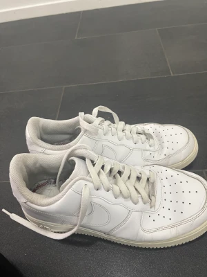 Skor - Air force som köptes för 2000,användes inte mer