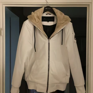 Moose knuckles kvitto Finns  - INGA BYTEN. kvitto finns “PRIS KAN DISKUTERAS” 