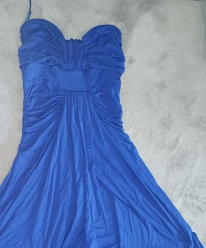 Klänning  - En blå kläning 