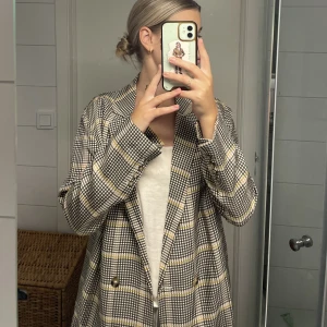 Runt kavaj  - Tunnare kavaj från H&M XS