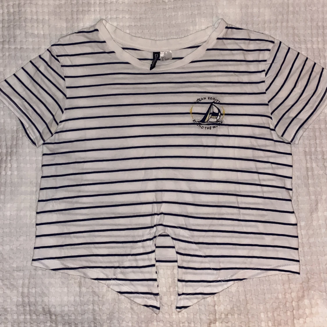 Croppad randig t-shirt från H&M, strl S - 91