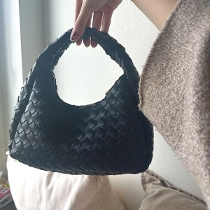 Väska - Fin väska ifrån glitter använd en gång❤️