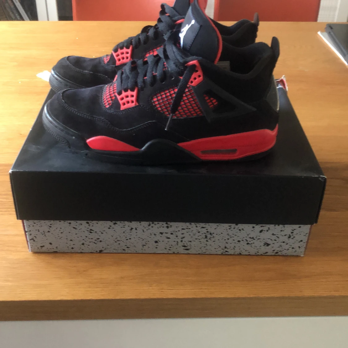 Jordan 4s red thunder  - 90
