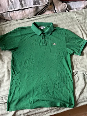 Lacoste piké  - Grön o skön piké från lacoste
