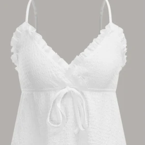 Vit topp - En vit sommartopp från shein, säljer för att den inte passade mig och bara testad på 