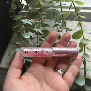 Lip injection too faced  - Oanvänd lip plumper från too faced 