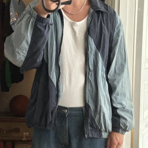 Vintage jacka - Fet vintageinspirerande jacka i strl M. Jackan är fortfarande i ett väldigt bra skick:)