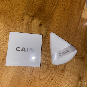 Caia Cosmetics spegel och smink svamp - Helt nya aldrig använda