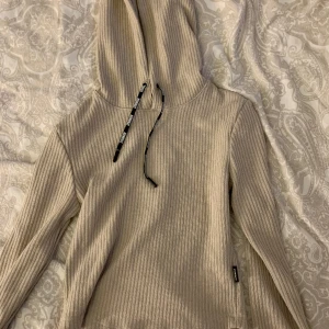 Tröja - Terese Lindgrens kollektion. 