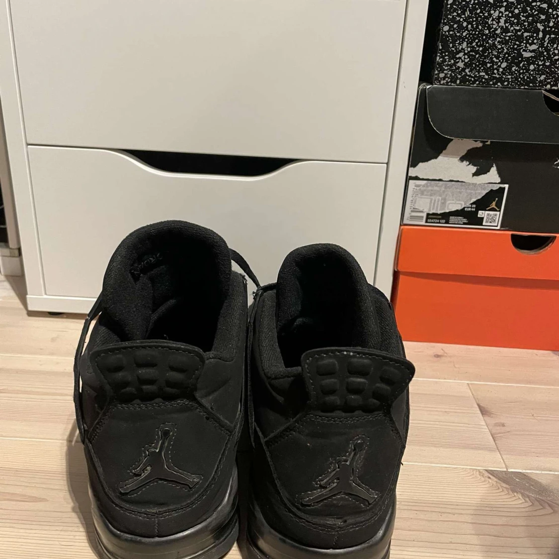 Jordan 4 Black Cat - 91