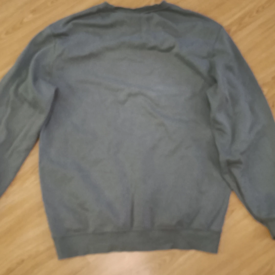 H&M tjocktröja  - 90