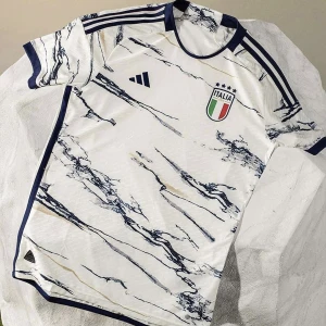 Italien tröja - Helt ny oxh oöppnad 