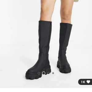 ASOS Boots  - Populära boots från ASOS, stel 37, endast använd några gånger. 