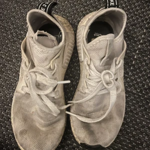 Adidas NMD  - Använda men världens skönaste skor. 