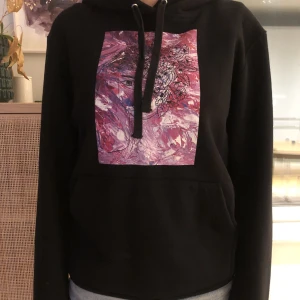 The cool elephant hoodie - Jätte fin hoodie från the cool elephant💗