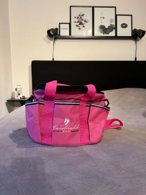 Ridväska - Jätte fin och har aldrig använt.