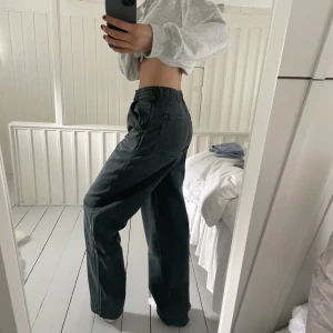 Black Cargo Pants - Asos Tall (jeg er 183 cm)