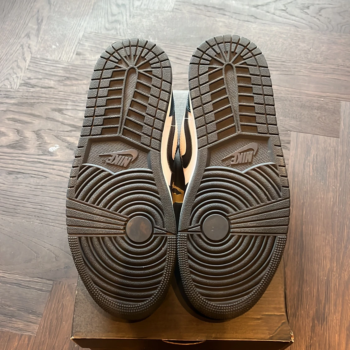 Jordan 1 Low Dark Teal - 90