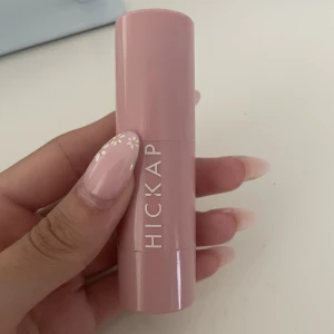 Hickap bronzer stick - Så fin och krämig bronzer stick som tyvärr inte funkade för mig!