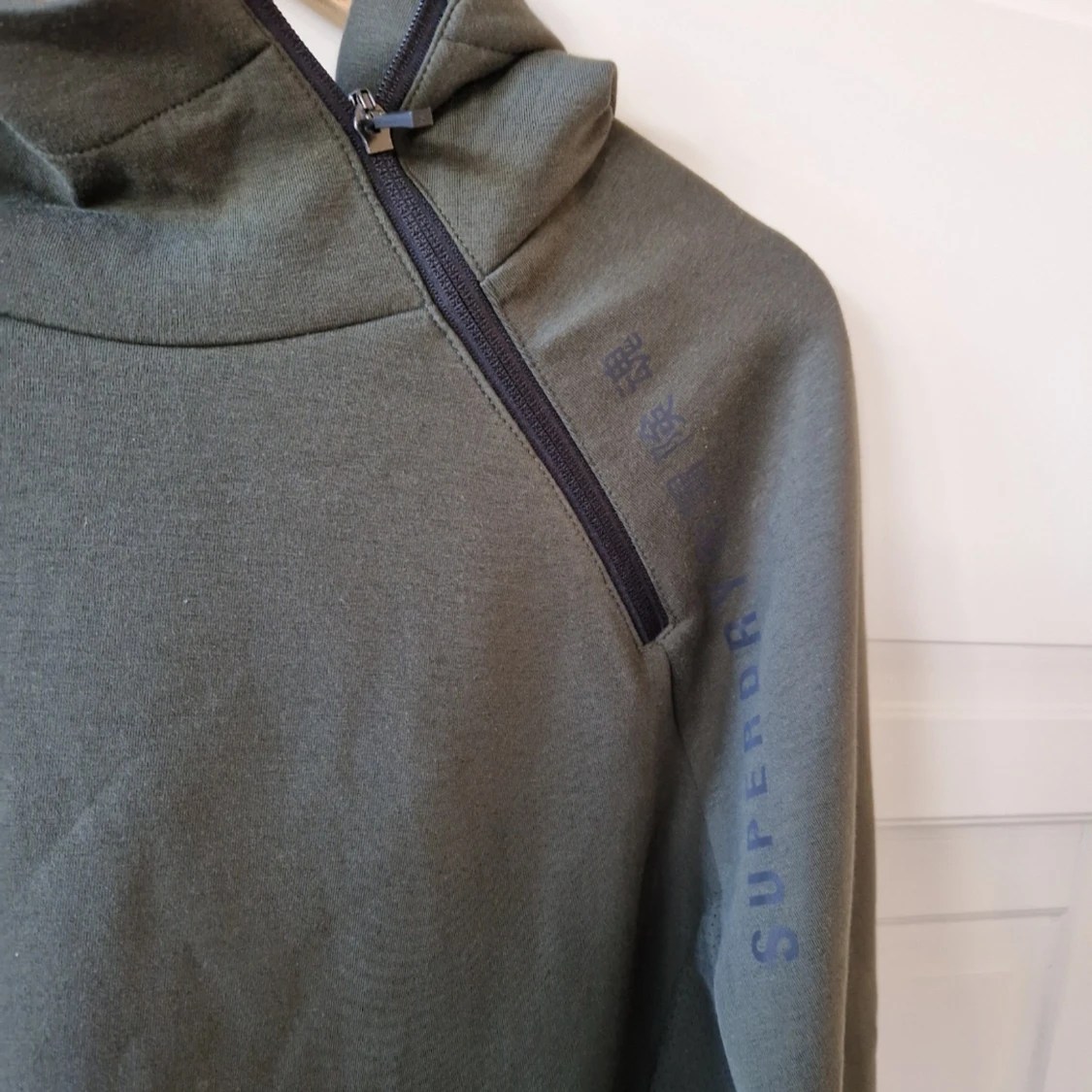 Superdry tröja - 90