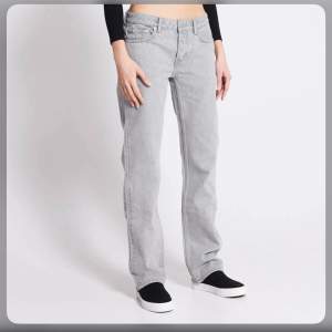 Gråa jeans modellen ”icon” från lager 157💕aldrig använda. Skriv för egna bilder💓frakten kostar 60kr
