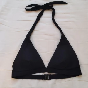 Bikiniöverdel  - Svart bikintopp! Padded ☺️ skulle säga att du funkar för någon med A- till liten C-kupa