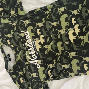 Norrlands hoddie - Använd få tal gånger