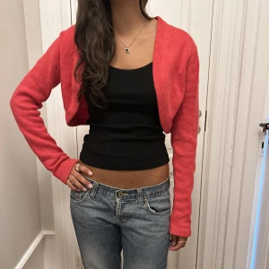 💓Kashmire rosa tröja💓 - Så varm och skön äkta kashmire tröja, snygg till allt och underbar rosa färg. 