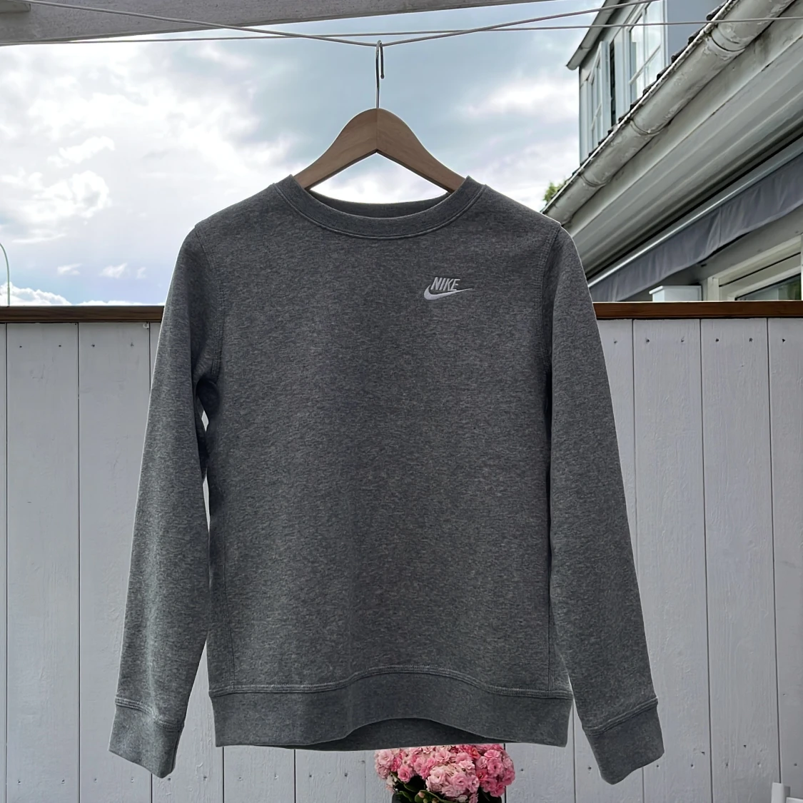 Grå Nike sweatshirt (stl:147-158) - 90