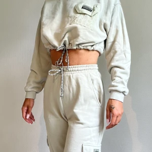 Adidas set - Sparsamt använt, i gott skick Passar XS-S