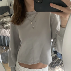 Sweatshirt  - Sweatshirt från zara i storlek S☺️