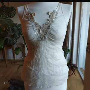 Superfint linne  - Jätte fin och sitter smickrande🙌skriv innan köp nu :)