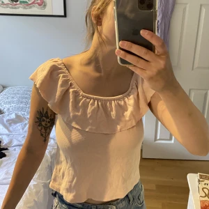Ljusrosa topp  - Passar s och m 