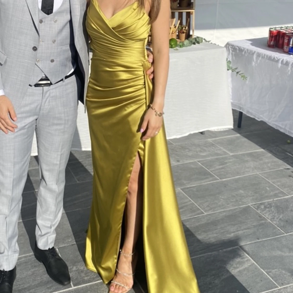 Klänning säljes  - 90