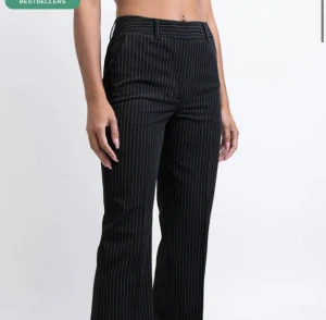 Kostymbyxor madlady  - Kostymbyxor från madlady, endast testade. Storlek 38!  Nypris 649kr 