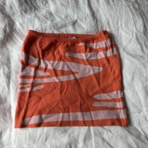 Croptop - Så härlig croptop från NA-KD. Aldrig använd! Se exakt färg på bild 2. 