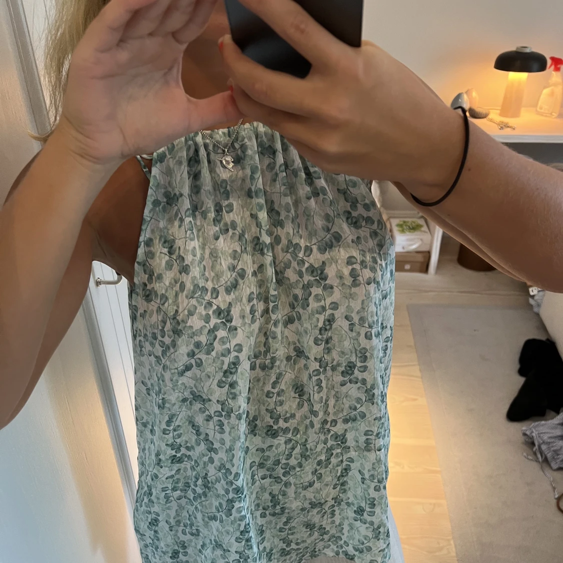 Blommig topp halterneck  - 90