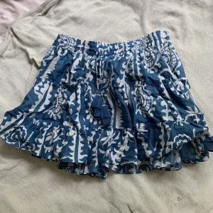 Mönstrad kjol - Fin mönstrad kjol från zara💙🤍