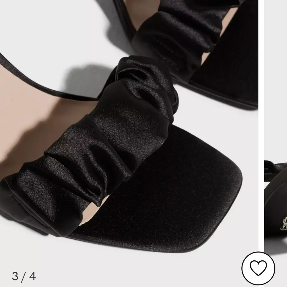 Säljer mina helt oanvända klackar från Steve Madden, endast provat hemma. Säljer pågrund av att de är lite för små för mig Nypris är 1149 . Skor.