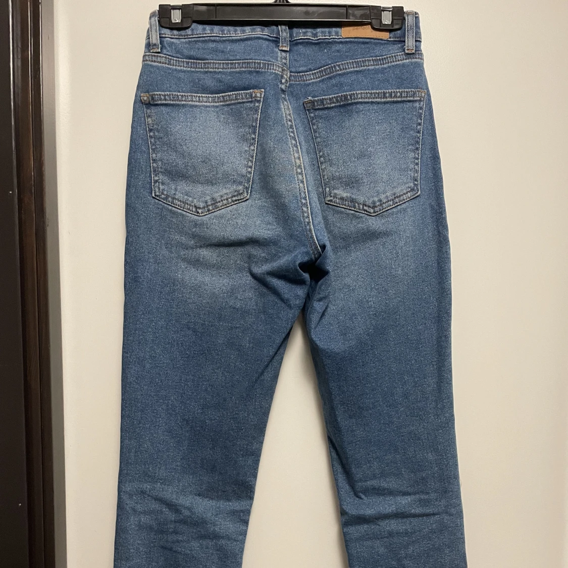 Momjeans med hål - 91