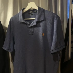 Ralph Lauren Piké - Piké från Ralph Lauren. Köpt i New York på Macys. Size M men passar även dig med S. Skick som ny