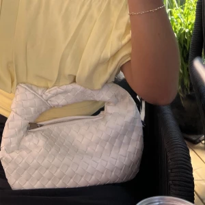 Väska - Super fin väska som ej kommer till användning längre💞köpt här på plick 