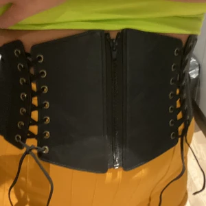 Topp  - Den är helt ny