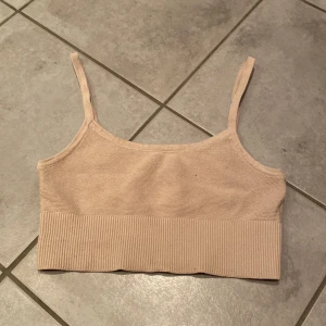 Linne - Väldigt kort linne, knappt använd