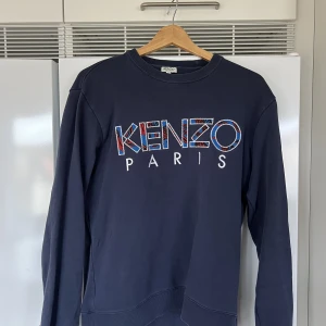 Kenzo crewneck - Fin crewneck från kenzo, Storlek S, nypris 1500kr.