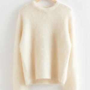 Other stories tröja - Tröja i mohair från Other stories. Nypris 1300, sparsamt använd utan större tecken på användning! 