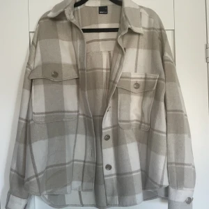 Jacka - Superfin ”skjortjacka” från Gina, använd 1 gånger så som ny!!