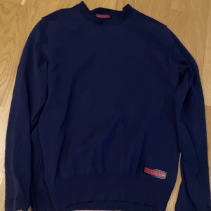 Burberry Sweater - Burberry Sweater Size M Barely used No signs of tear New condition 