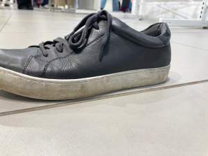 Ett par svarta vagabond skor i storlek 40 5/10 skick